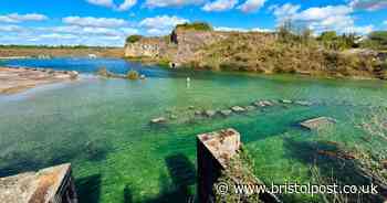 Hidden beauty spot with crystal-clear water 31 minutes from Bristol