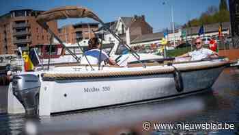 Bootje varen met champagne en de buren jaloers maken op Quartier Bleu in Hasselt: “Tuurlijk wil je gezien worden”