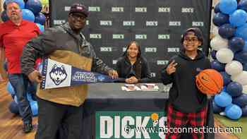 Fans come out to meet UConn Star Sarah Strong at Dick's Sporting Goods