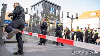 Auch Beamter mit Messer bedroht: Mann in Berliner U-Bahnhof erstochen - Polizei schießt auf Angreifer
