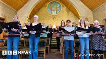 Voices of MND community take part in concert