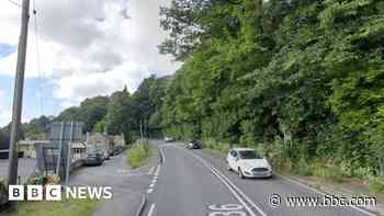 Travel disruption warning due to gas works on A36