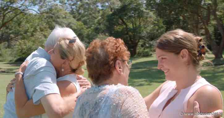 Tranen vloeien in All you need is love goes Australia: Gre (85) en Klaas (87) sluiten familie weer in armen na verliezen van zoon