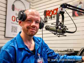 'Randomosity' radio show airs final episode at Owens