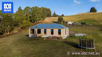 Architect uploads free plan for owner-builders to use