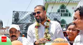 'Yusuf Pathan sips tea as Hindus get slaughtered': BJP slams TMC MP amid Murshidabad violence