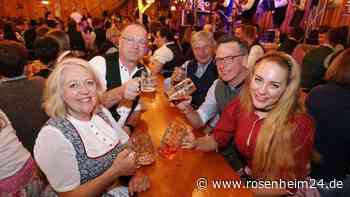 Mit Doppelbock und Tracht in die Nacht gefeiert: Starkbierfest in Forstinger Brauereihalle