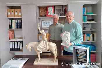 Ludo schenkt privécollectie over bekende pater Lievens aan heemkundige kring: “Dit is van onschatbare waarde”