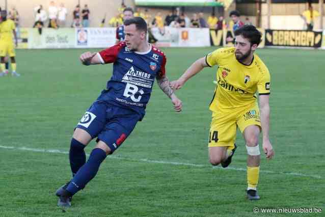 Wezel Sport zakt naar derde afdeling na thuisnederlaag tegen Berchem Sport: “De kopjes gingen collectief te vaak naar beneden”