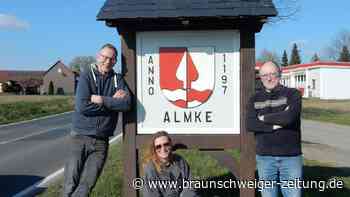 Engagierte Wolfsburger bauen Schmuck für zwei Dörfer