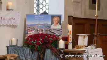 Hunderte Trauergäste: Gstadt nimmt Abschied von der Chiemsee-Legende Seppi Rappl VI.