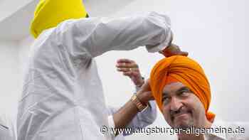 Der Turban sitzt: Söder wirbt in Indien für eine Freihandelszone mit der EU
