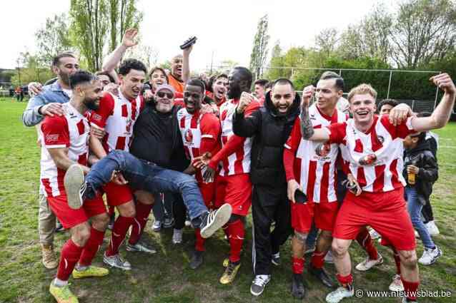 Tubantia Borgerhout laat donkere periode achter zich met klinkend kampioenschap: “Als je alleen al de blijdschap van de oudere garde ziet, weet je dat het plezier terug is”