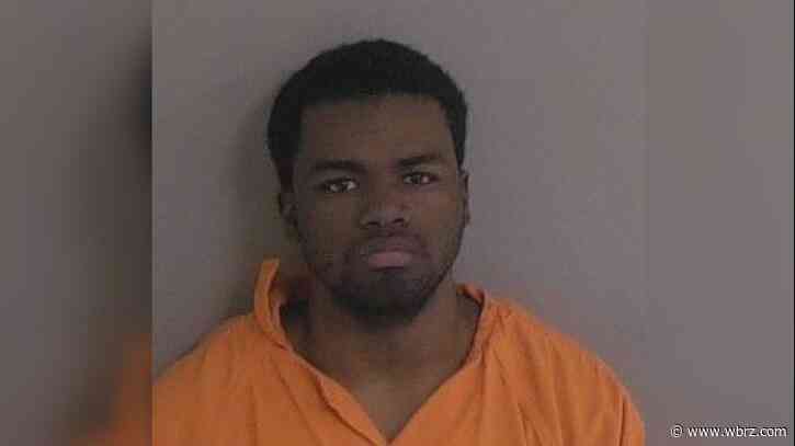 Neighbors react to fatal stabbing in Prairieville neighborhood