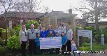 Santa sleigh fundraiser gives generous donation to Wirral hospice