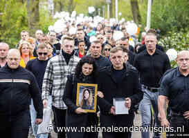 Honderden mensen namen deel aan stille tocht voor scholiere (14) uit Helmond