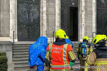 Poederbrief ontdekt in rechtbank van Kortrijk: vrouw kreeg poeder over zich toen ze brief opende