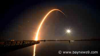 SpaceX launches 21 Starlink satellites