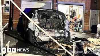 Kayak arson attack damages cars and houses