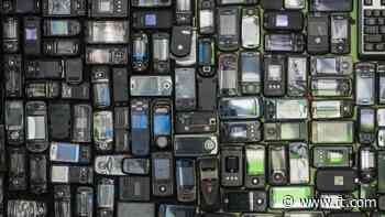 EU issues US-bound staff with burner phones to avoid espionage
