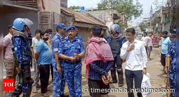 Fresh violence erupts in Bengal: Police vehicles torched, many injured
