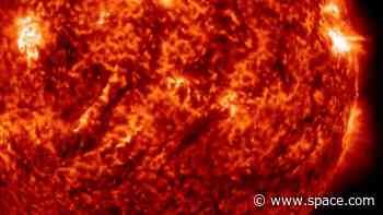 Rare double solar blast unleashes 2 CMEs towards Earth — auroras possible April 16