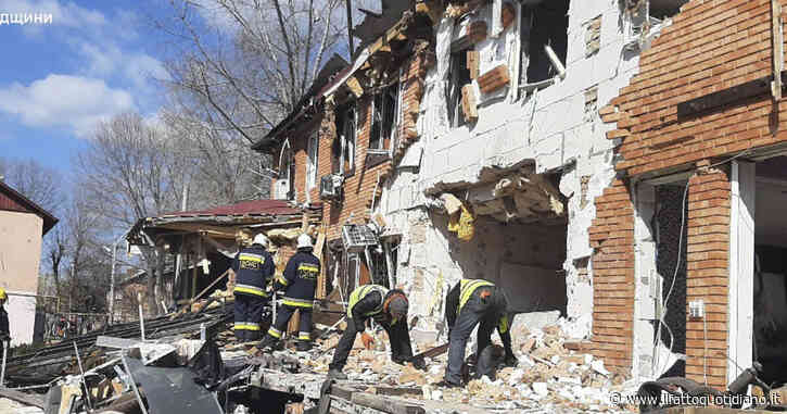 La guerra in Ucraina sta devastando l’ambiente: rilasciati nuovi gas serra e sostanze chimiche