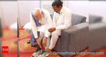 PM Modi meets devoted follower who took a 14-year vow without footwear