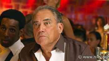 Nach "schmerzhafter Krankheit": "Miami Vice"-Star Mario Ernesto Sánchez ist tot