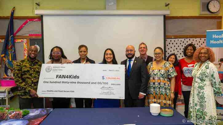 City Council Majority Leader Farías, Speaker Adams present $139K check to FAN4Kids