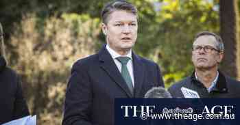 Exam authority board sacked over VCE bungle