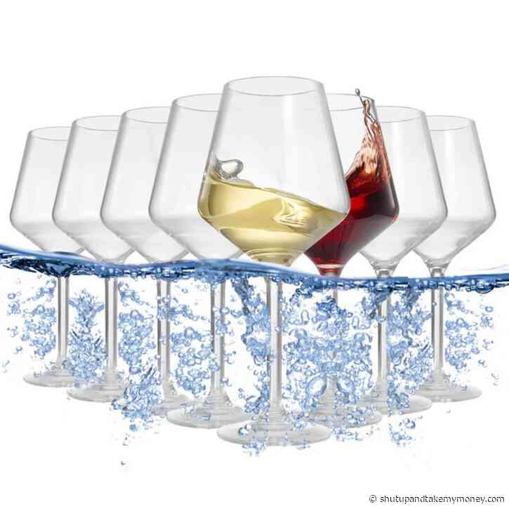 Set of 8 Floating Wine Glasses for Pool and Beach