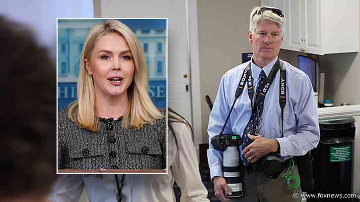 White House reportedly bars Associated Press from Oval Office event despite court order