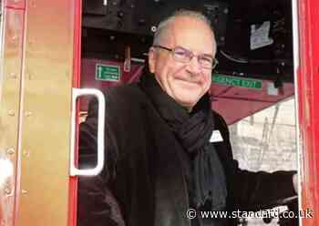 Police probe after Labour minister seen using phone while driving London bus