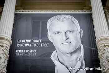 Aangehouden man op Curaçao in onderzoek naar moord op Peter R. de Vries aangekomen in Nederland