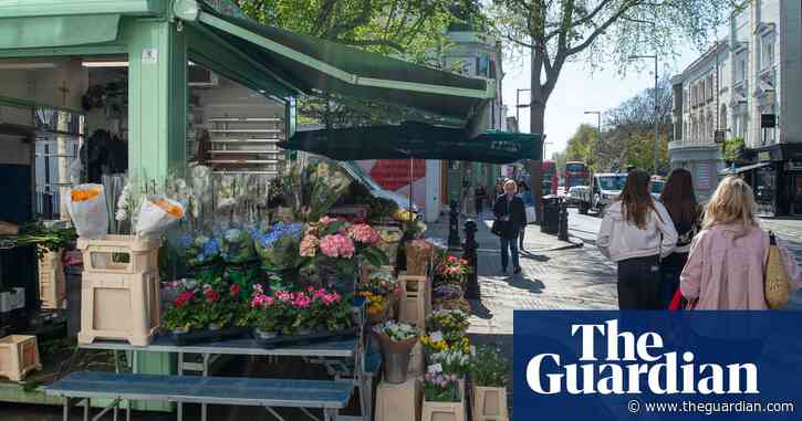 ‘Welcome green shoots’: warm March weather gives 1.1% lift to UK retail sales