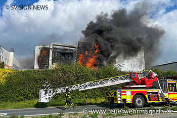 Großbrand in Lederfabrik