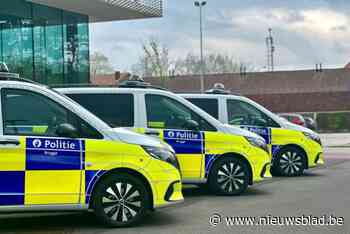 Wie spot de nieuwe, opvallende voertuigen van Brugse politie?