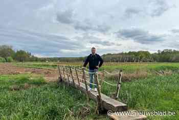 Nieuwe brug verbindt trage wegen langs pelgrimsroute: “Hierdoor moeten wandelaars geen omweg meer maken”