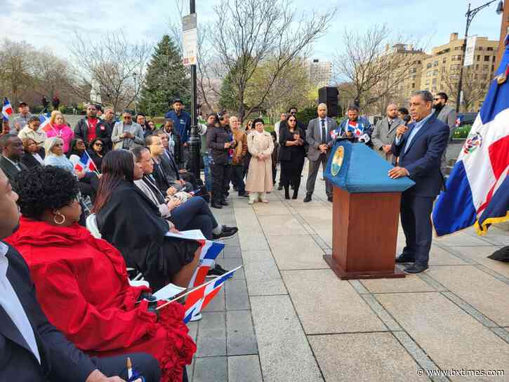 Hundreds mourn at Bronx vigil for victims of Dominican nightclub collapse