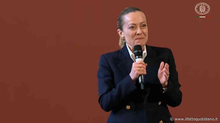 Meloni e la Nutella regalata a re Carlo: “Gli ho scritto ‘se sei giù di corda aprila, ti sentirai meglio'”