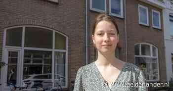 Noor (20) heeft eigen plannen met haar koophuis, maar dan trekken overburen aan de bel en valt een brief op de mat