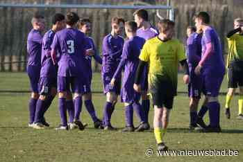 FC Daknam met anderhalf been in vierde provinciale: “We zijn niet voor niets een liftploeg”