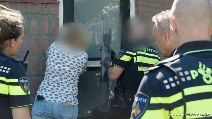 Politie trekt taser om agressieve verwarde man uit huis te halen: 'Hij kan compleet uit zijn plaat gaan'