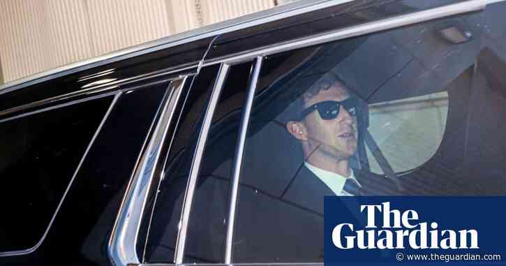 Zuckerberg feared monopoly scrutiny and mulled Instagram split, files show