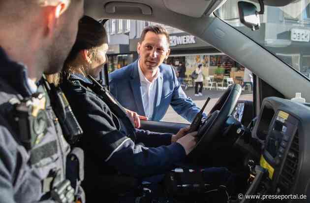 POL-SI: Vier Wochen Sondereinsatz in der Siegener Innenstadt - Landrat Andreas Müller zieht Bilanz: "Über 330 Kontrollen und mehr als 280 Durchsuchungen" - #polsiwi