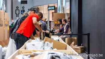 Pop-upwinkel met verloren pakketjes komt naar Genk: “Pas na het betalen weet je wat je kocht”