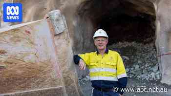 Owner of Kalgoorlie's Super Pit completes $5bn gold takeover