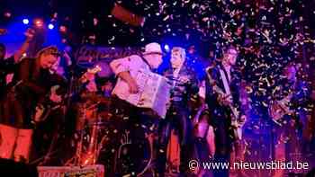 Vitalski verovert kasteeldorp met Legendarische Dinsdagclub: “Grootste show die hier ooit neerstreek”