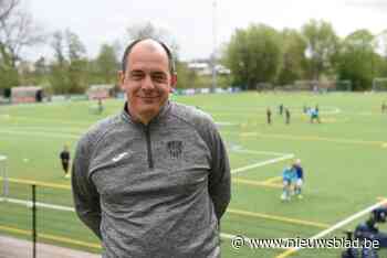Voetbalclub start met eerste mannenelftal met uitsluitend spelers van eigen jeugd: “En onbezoldigd”